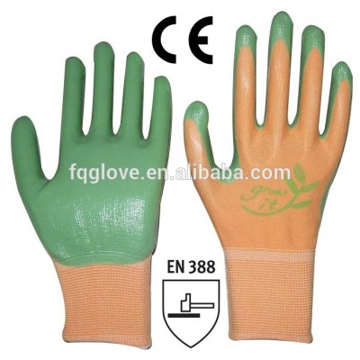 Garden Using Glove Printed Nitrile Glove